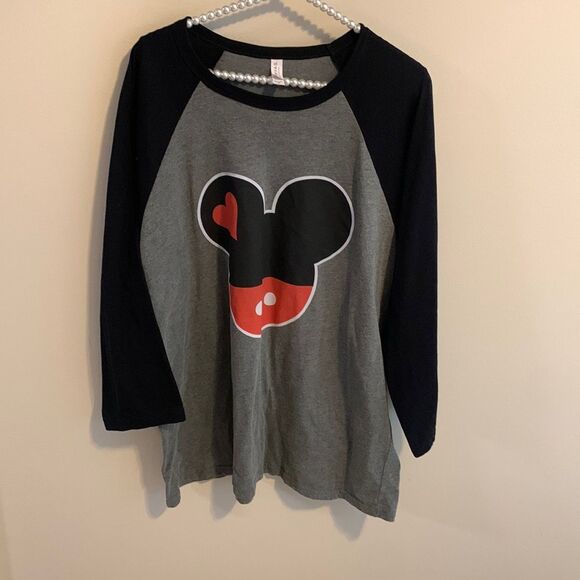 Mickey Mouse Disney tshirt size 2xl - Picture 1 of 6